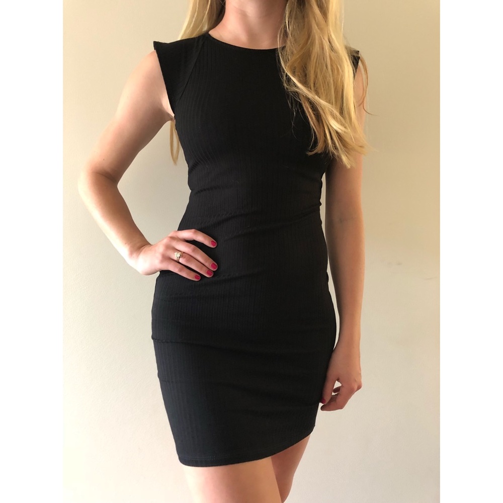 Flattering open back bodycon dress